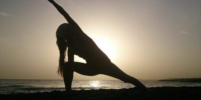 Yoga dopo i 50’ e per adulti: in programma lezioni prova a Udine