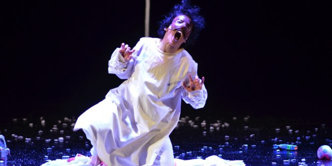 martedì 9 gen-19.30 Teatro Miela IMMIGRANT SONG (2.0)  L’Arlecchino Errante