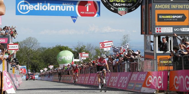 TOM DUMOULIN HA VINTO LA TAPPA 14 DEL GIRO D’ITALIA INCREMENTANDO IL VANTAGGIO PER LA MAGLIA ROSA