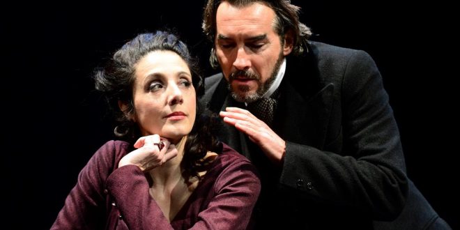 DECIMA TAPPA della “TOURNÉE DIGITALE DEI TEATRI DEL NORDEST” – domenica 31 il Rossetti presenta HEDDA GABLER