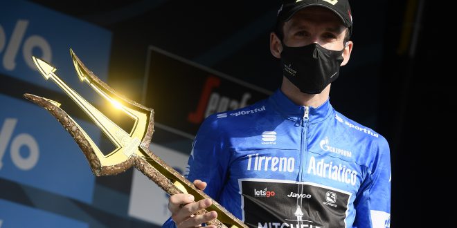 Simon Yates ha vinto la 55^ Tirreno-Adriatico, Ganna si è aggiudicato la crono.
