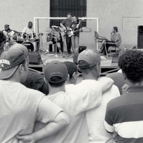 LUNEDì 23 LUGLIO, NELLA CASA CIRCONDARIALE DI PORDENONE SI TERRA’ IL CONCERTO CON IL GRUPPO FAINAS