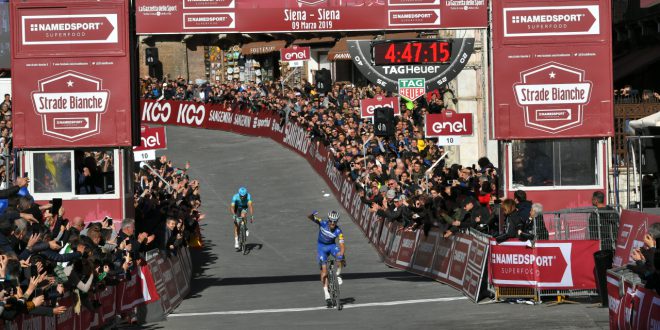 JULIAN ALAPHILIPPE VINCE LA STRADE BIANCHE,  ANNEMIEK VAN VLEUTEN SI AGGIUDICA LA STRADE BIANCHE WOMEN ELITE- UNO SPETTACOLO LA GRAN FONDO