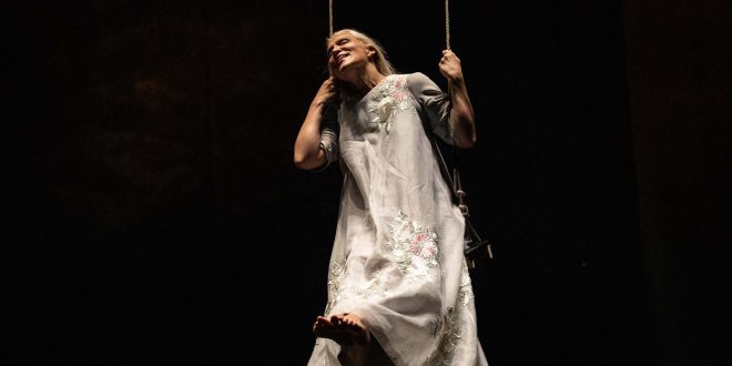 dal 5 febbraio JEZABEL dal romanzo di IRENE NEMIROVSKY con ELENA GHIAUROV – al Teatro ROSSETTI DI TRIESTE