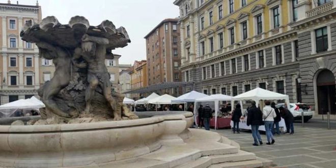 Riprende il 24 marzo con la sua quarta uscita, dopo la sospensione per maltempo di febbraio, il “Mercato dei Tritoni” in Piazza Vittorio Veneto a Trieste