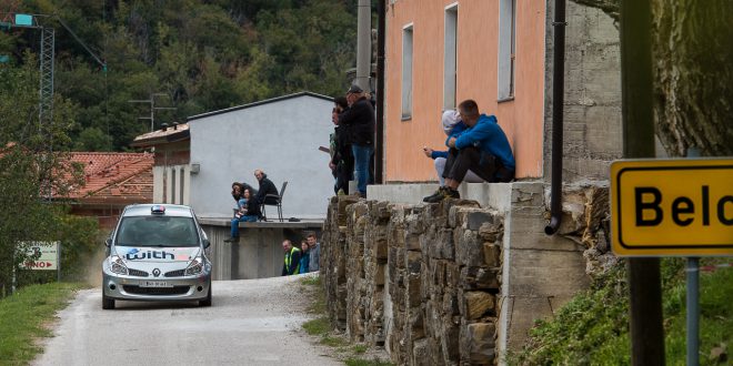 A Nova Gorica Clio grigia-4797