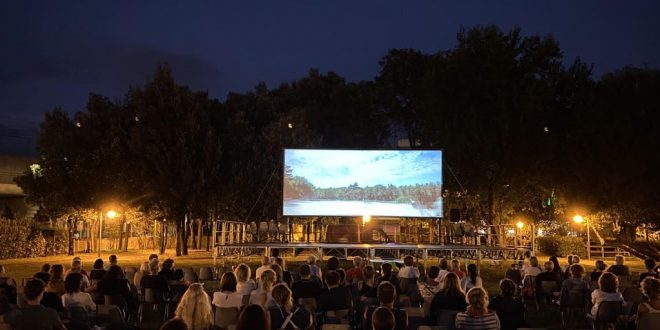 13 AGOSTO AL CINEMA INSIEME AL PARCO A CERVIGNANO