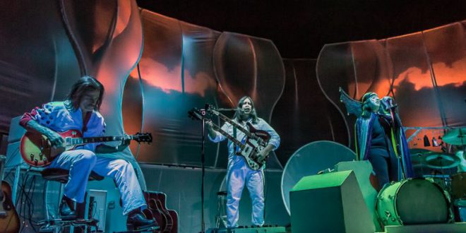 I canadesi THE MUSICAL BOX, il più grande tributo al mondo ai Genesis, domani in concerto a Udine