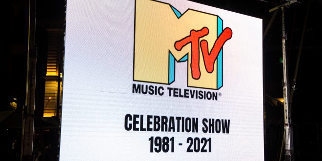 MTV CELEBRATION 1981-2021, I 40 ANNI DI MTV FESTEGGIATI A MONFALCONE CON IL CONCERTO DI CINDY & THE ROCK HISTORY