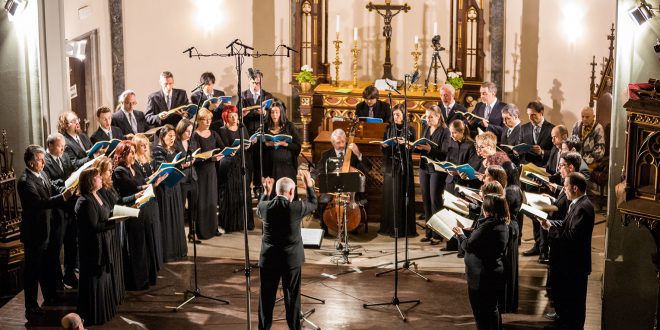 CONCERTO DI NATALE del Comune di Udine il 23 dicembre doppio appuntamento al Teatro Nuovo Giovanni da Udine con il Coro del FVG