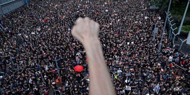 Il ruolo della massa e il ruolo del capo politico