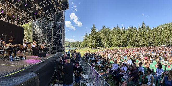 ELISA – AI LAGHI DI FUSINE PER IL NO BORDERS MUSIC FESTIVAL 2020 LA SUA UNICA DATA ESTIVA