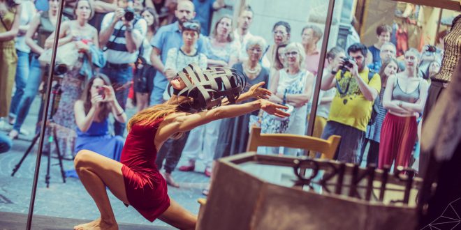 LA NOTTE ROSA PER IL GIRO D’ITALIA: SABATO 19 MAGGIO A TOLMEZZO “TUMIEÇ IN ROSE”