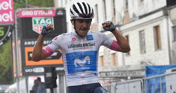Carapaz ha vinto l’ottava tappa del Giro d’Italia, Yates ancora in Maglia Rosa