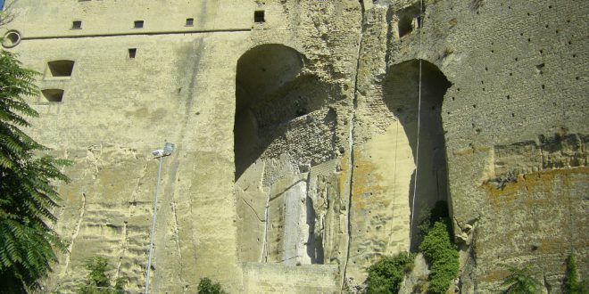 Castel Sant’Elmo Alla scoperta di un’incredibile fortezza              Domenica 1 dicembre 2019  Visite guidate ore 10 – 12