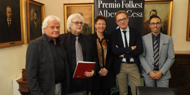 CONCERTI, PREMI, INCONTRI DI APPROFONDIMENTO E LIBRI    TUTTO QUESTO È FOLKEST 2019