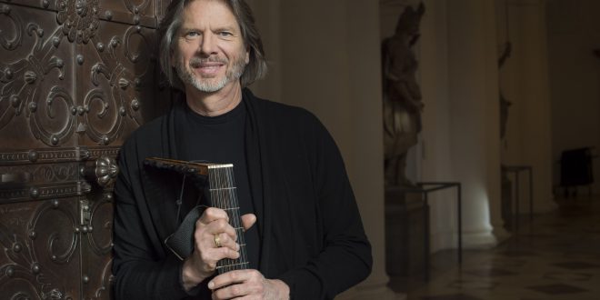 25 MAGGIO JOEL FREDERIKSEN AL TEATRO MIELA TRA MUSICHE DI JOHNDOWLAND, LEONARD COHEN E NICK DRAKE