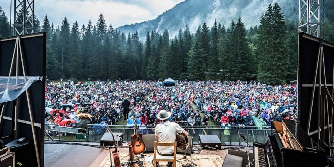 DANIELE SILVESTRI  NO BORDERS MUSIC FESTIVAL  SABATO 27 LUGLIO 2019, ore 14:00  Laghi di Fusine, Tarvisio (UD)  Ingresso libero