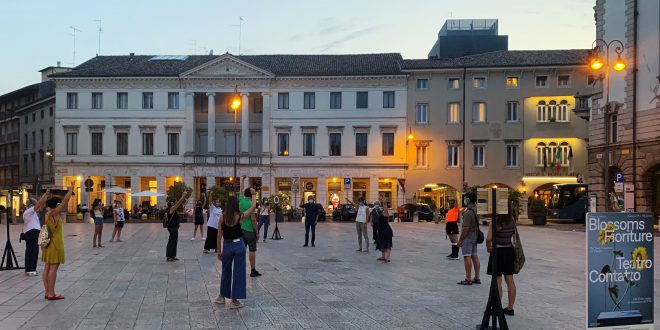 Continuano gli appuntamenti con Teatro Blossom