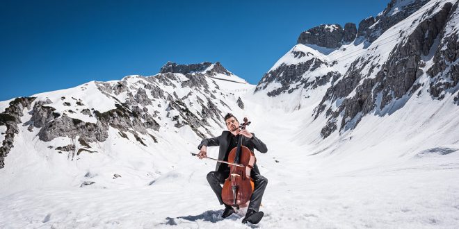 NO BORDERS Special Performance di LUKA ŠULIĆ in alta quota sul Monte Canin (2.587mt) al confine tra Italia, Slovenia e Austria