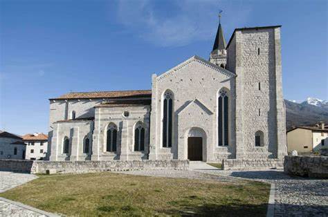 sabato 14 agosto nel Duomo di Venzone  e domenica 15 nella Basilica di Aquileia alle 21  LA MUSICA COME SIMBOLO PER  GUARDARE AVANTI, “VERSO L’INFINITUDE”