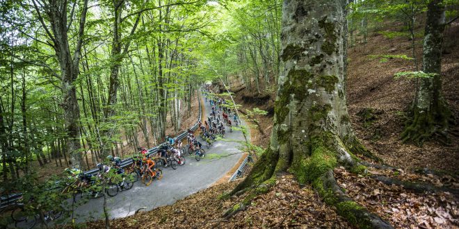 GIRO D’ITALIA RIDE GREEN: L’IMPATTO SOCIALE DELLA CORSA ROSA