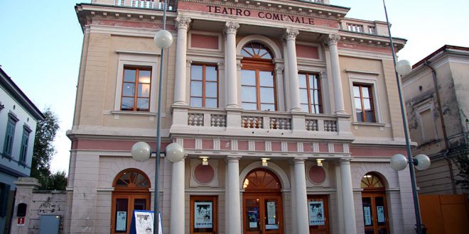 TEATRO COMUNALE DI CORMONS  Campagna abbonamenti al via dal 22 set.