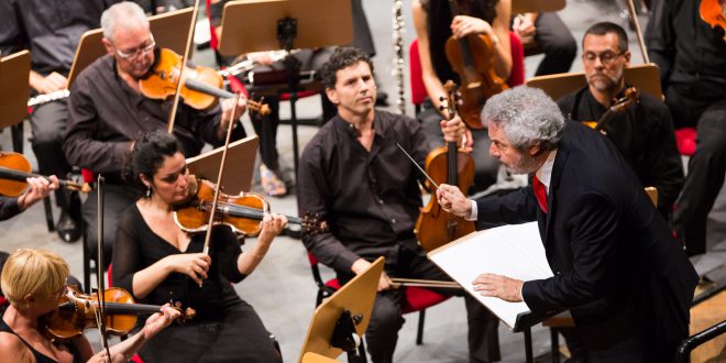 IL MAESTRO NICOLA PIOVANI SALUTA TRIESTE  CON LA SUA VISIONE DELLA CITTÀ