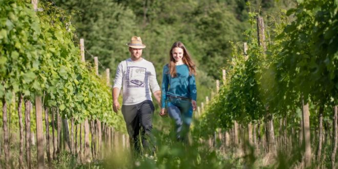 Massimo Causero e Maria Chiara Della Pietra: amore per il vino ed il Friuli a Ronchis di Torreano