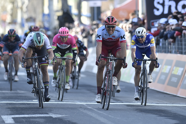 KITTEL VINCE LA TAPPA 6 DELLA TIRRENO-ADRIATICO KWIATKOWSKI CONSERVA LA MAGLIA AZZURRA