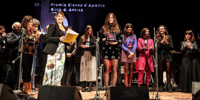 Al via il bando del Premio Bianca d’Aponte 2022, l’unico contest italiano riservato alle cantautrici