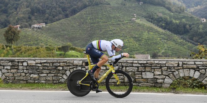 Ganna vince la tappa 14 del Giro d’Italia, la Maglia Rosa Almeida guadagna sui diretti avversari